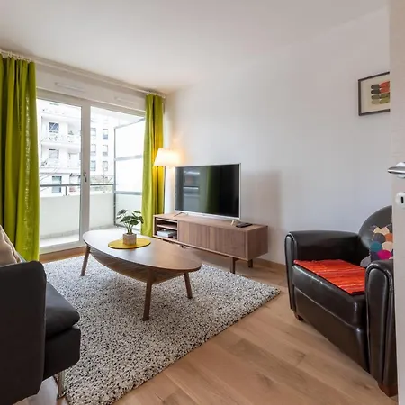L'esperluette - 44 Sqm With Garage & Balcony In The Center